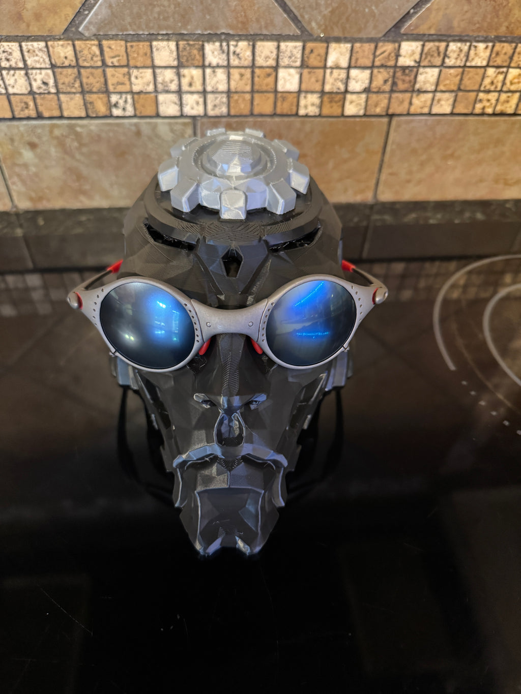 Cyber Bob Head Sunglasses Display Stand Holder - Fits Oakley, Ray-Ban, Costa, X-Metal, SPY Optics – Half Head Design